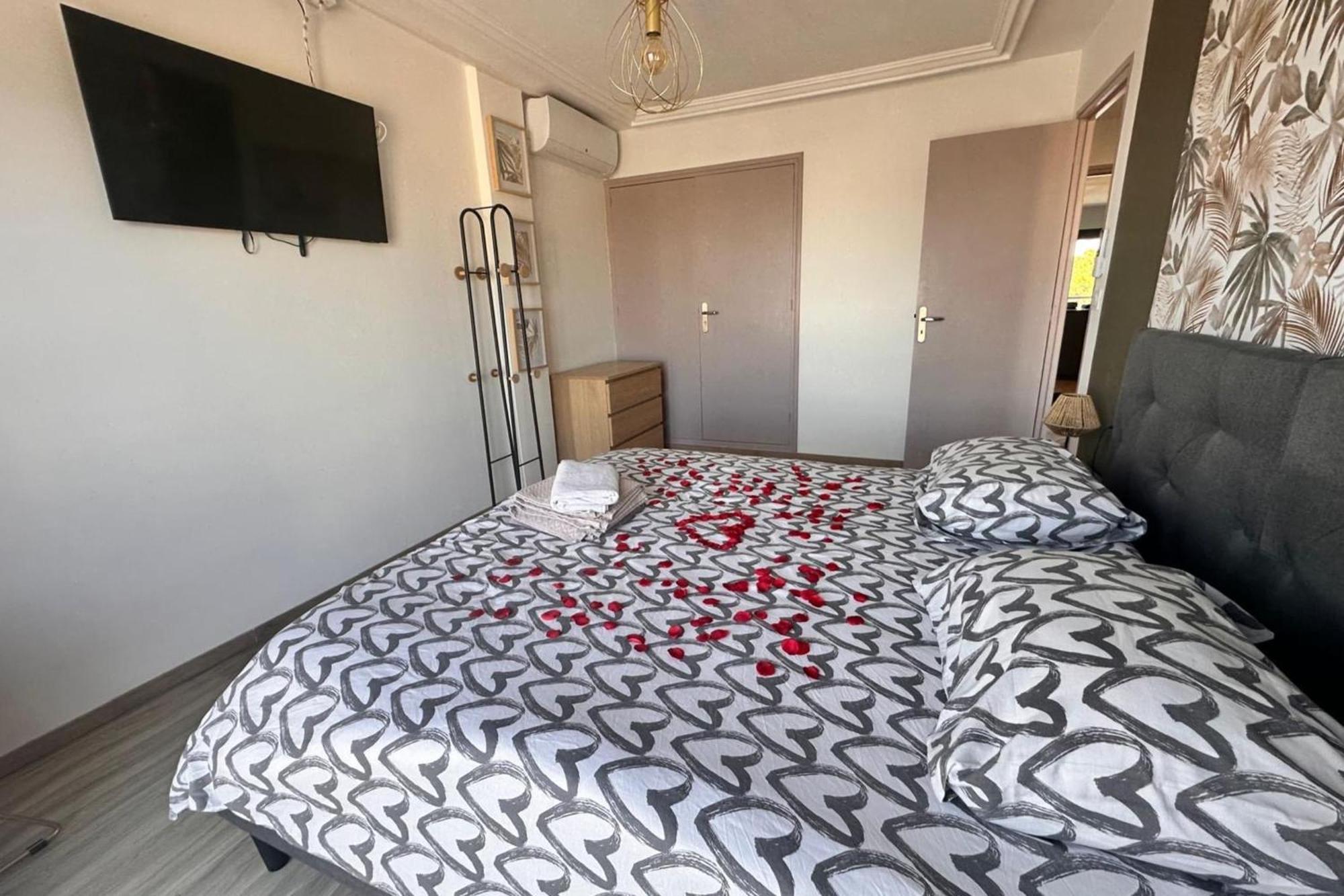 Le Mistral Appartement Standing Avec Vue Mer Exceptionnelle En 1Ere Ligne Ле-Гро-дю-Руа Екстер'єр фото