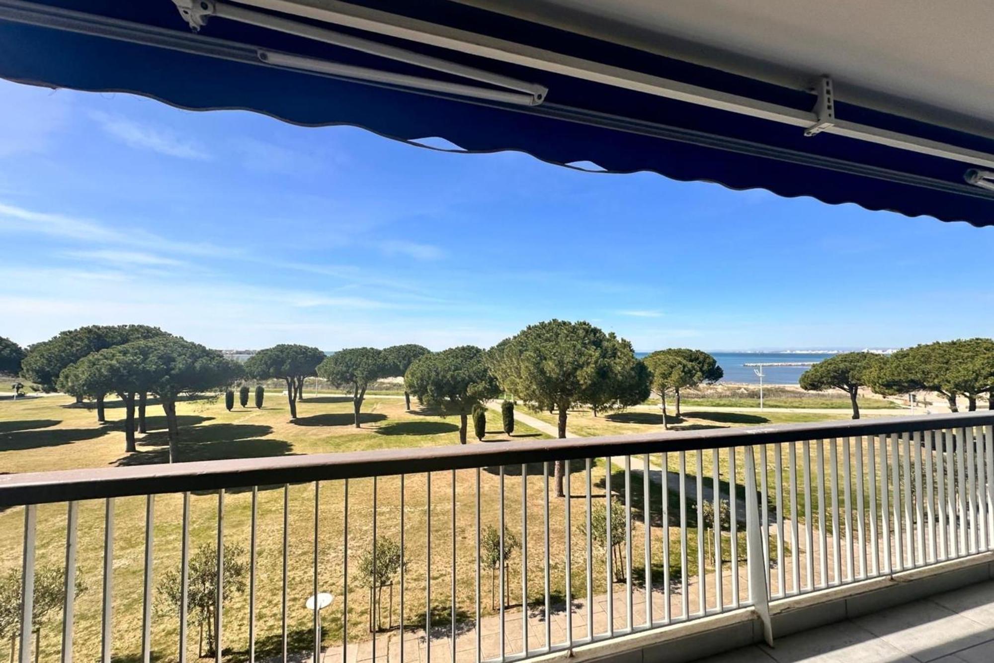 Le Mistral Appartement Standing Avec Vue Mer Exceptionnelle En 1Ere Ligne Ле-Гро-дю-Руа Екстер'єр фото